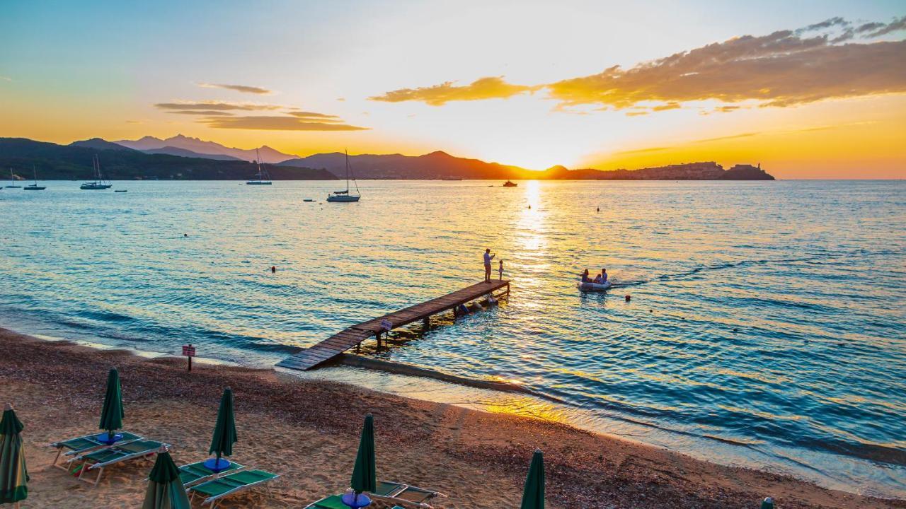 Hotel Villa Ottone Портоферайо Екстериор снимка