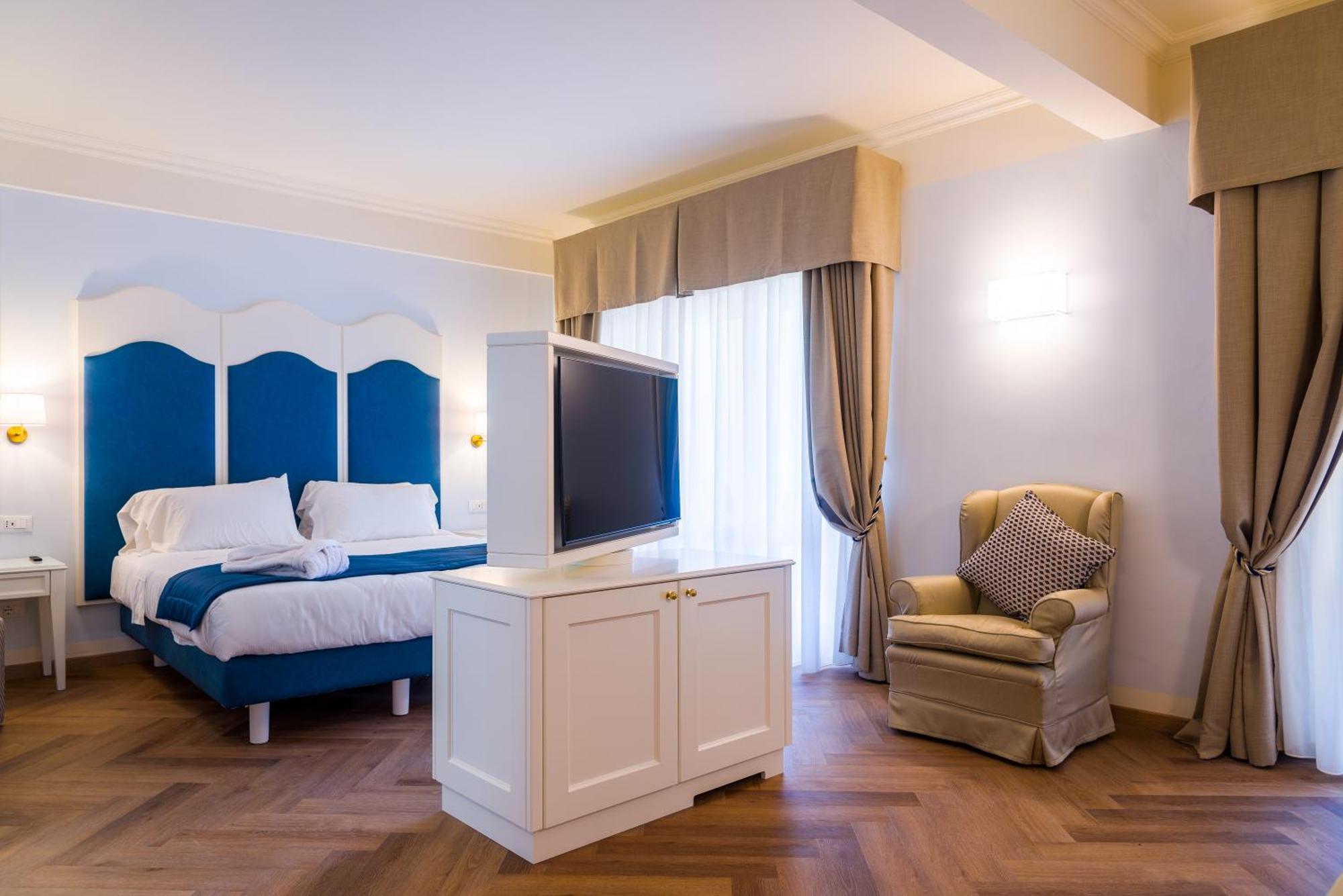 Hotel Villa Ottone Портоферайо Екстериор снимка