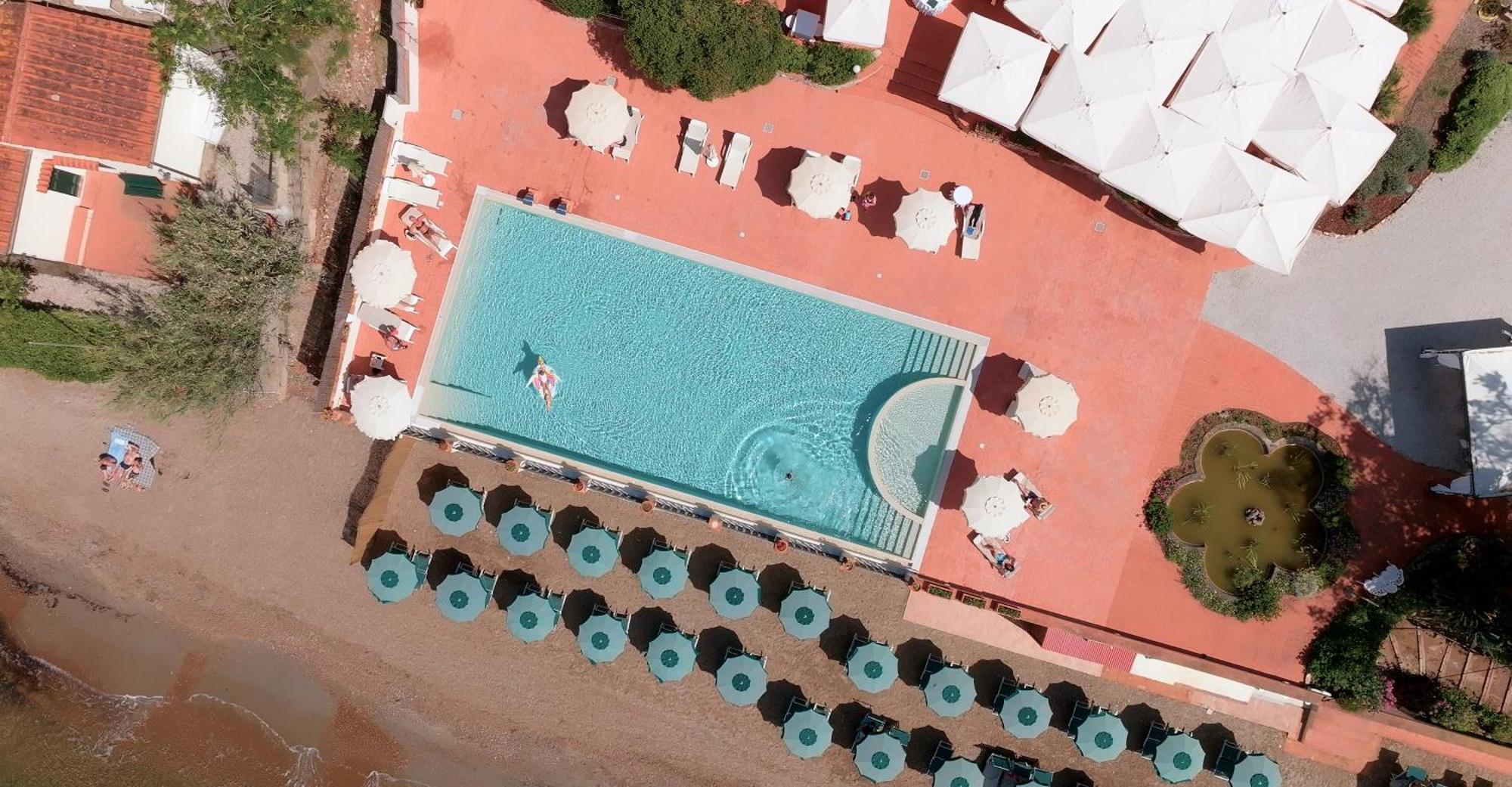 Hotel Villa Ottone Портоферайо Екстериор снимка