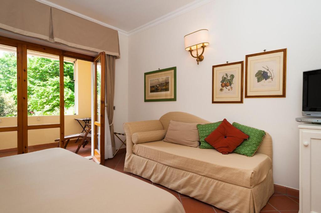 Hotel Villa Ottone Портоферайо Стая снимка