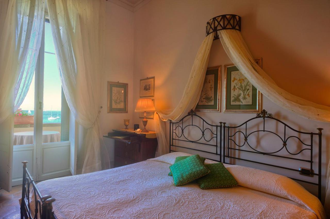 Hotel Villa Ottone Портоферайо Екстериор снимка
